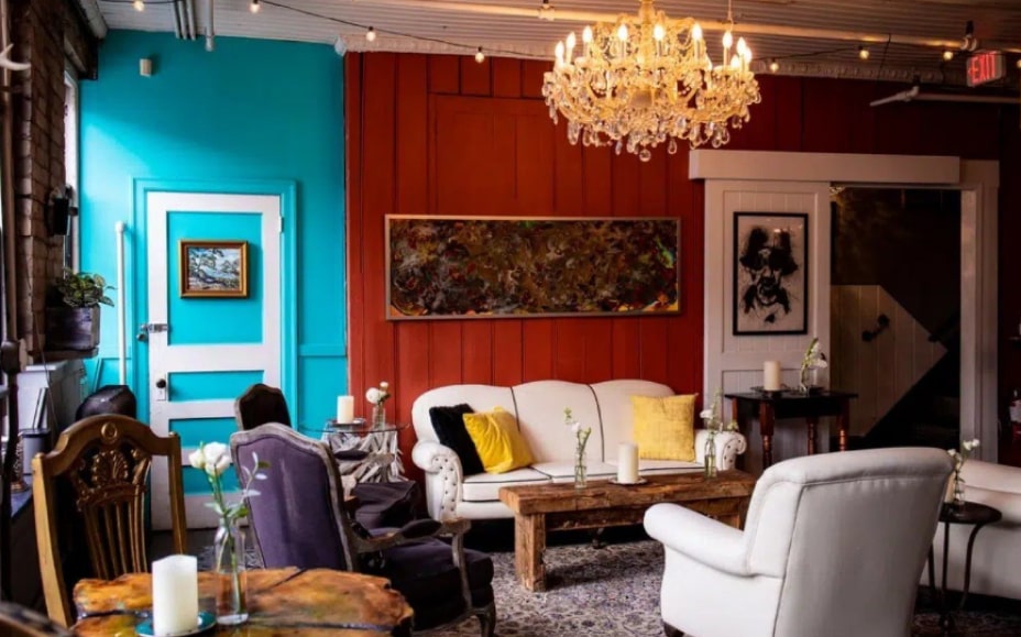 The Lodge on Queen